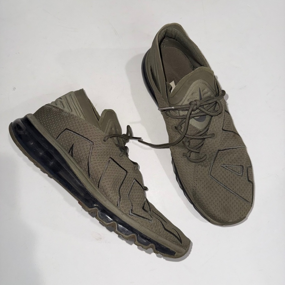 NIKE Mens 10 Olive Green Black Air Max Flair Low Top Running Shoes Sneakers